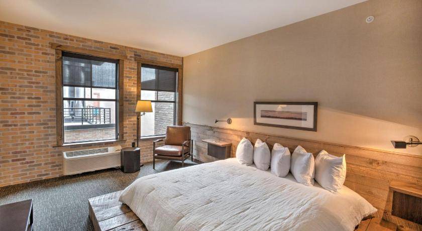 Photo of Bedroom in Stillwater