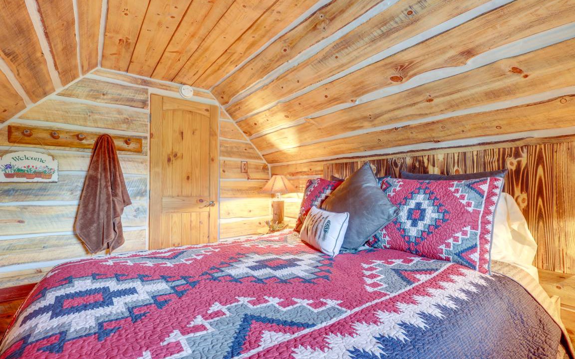 Photo of Bedroom in Jemez Springs