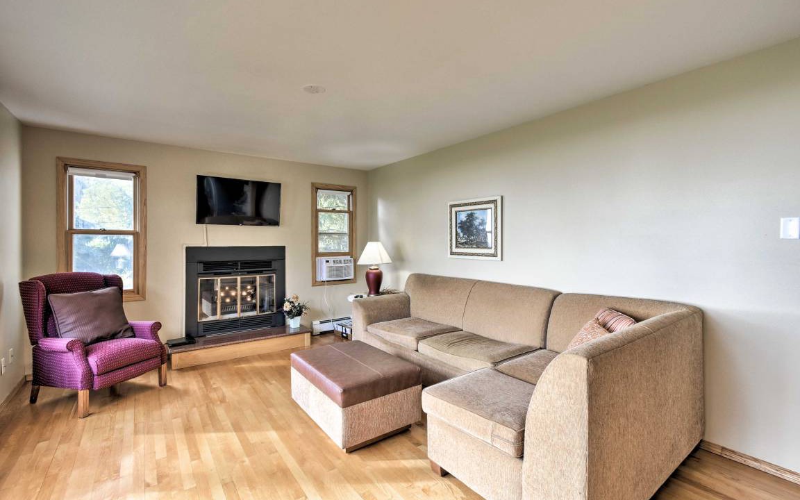 Photo of Livingroom in Neenah
