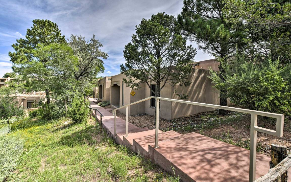 Photo of Others in Northeast Santa Fe