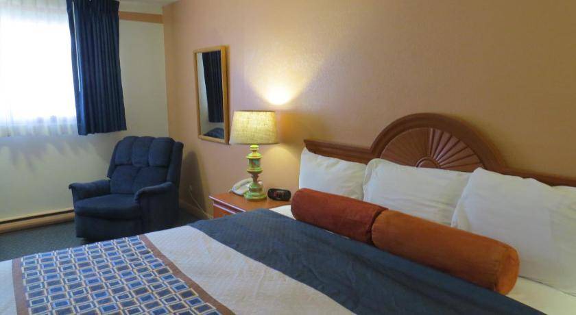 Photo of Bedroom in Raton