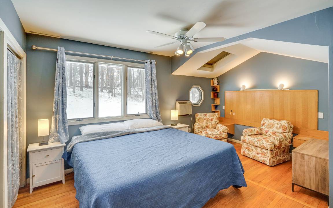 Photo of Bedroom in Canaan