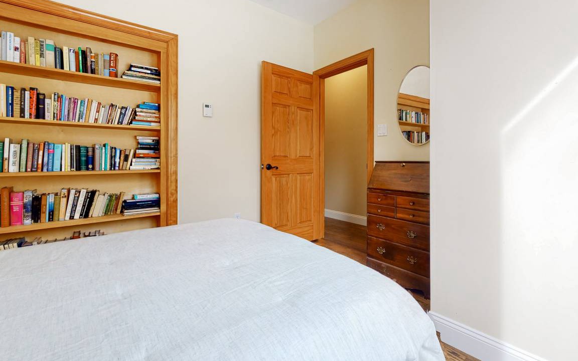Photo of Bedroom in Malletts Bay