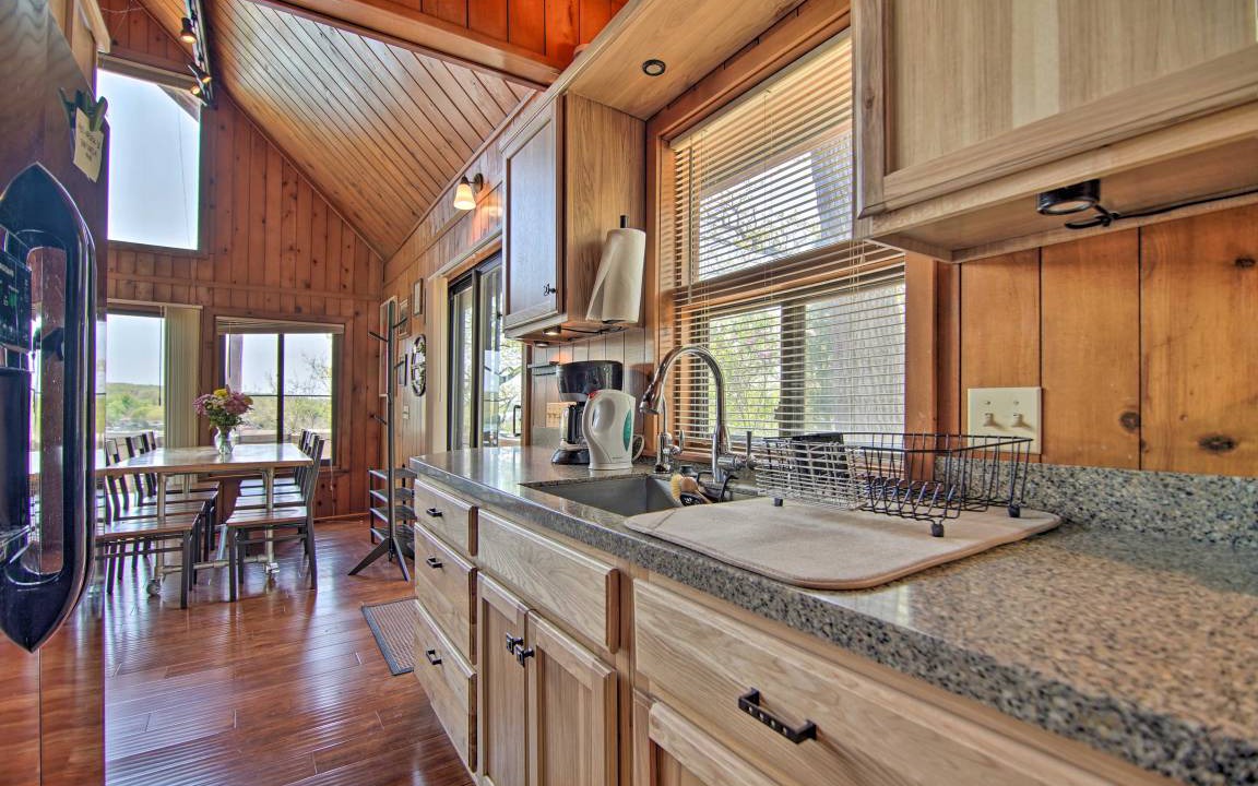 Photo of Kitchen in Twin Lakes