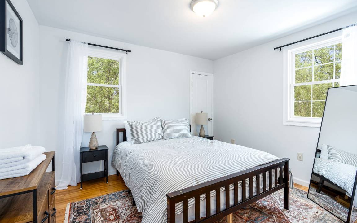 Photo of Bedroom in Sleepy Hollow