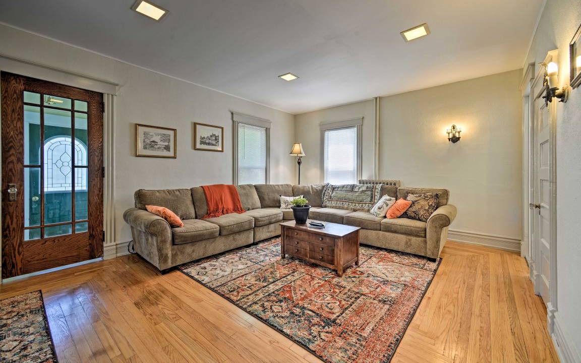 Photo of Livingroom in Clayton