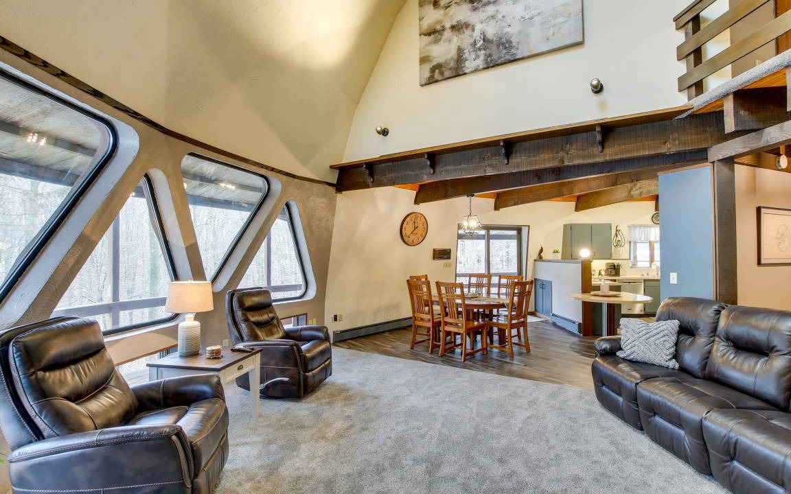 Photo of Livingroom in Plymouth