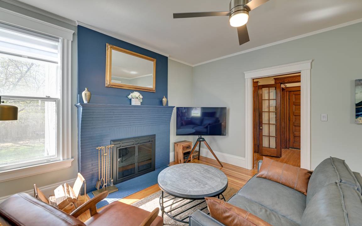 Photo of Livingroom in Pittsfield