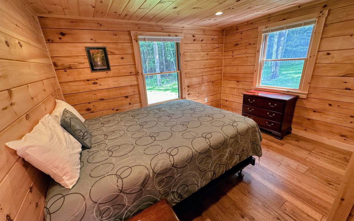 Photo of Bedroom in Sugar Hill