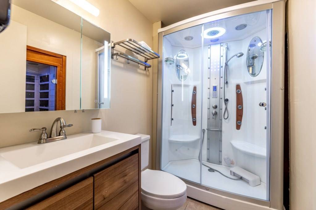 Photo of Bathroom in Jeffersonville