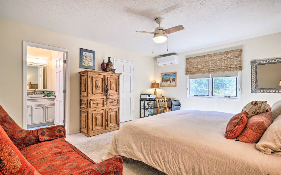 Photo of Bedroom in Northeast Santa Fe