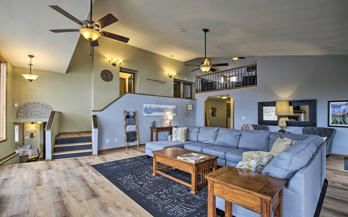 Photo of Livingroom in Eau Galle