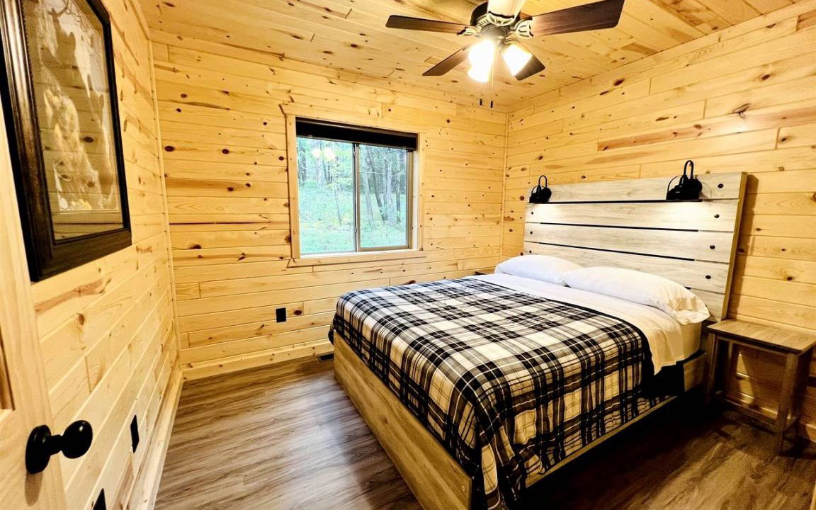 Photo of Bedroom in Stone Lake