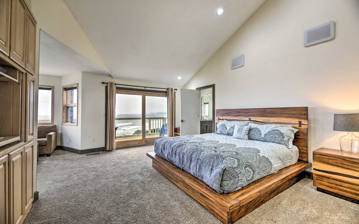 Photo of Bedroom in Agate Beach
