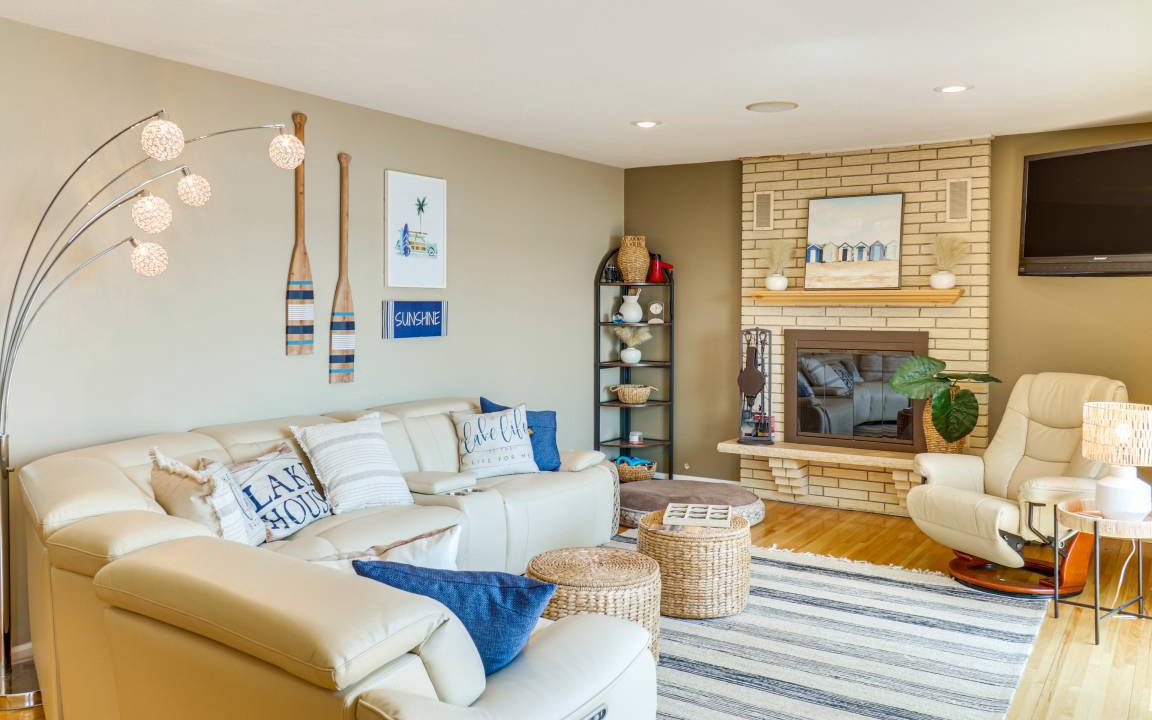 Photo of Livingroom in Alexandria