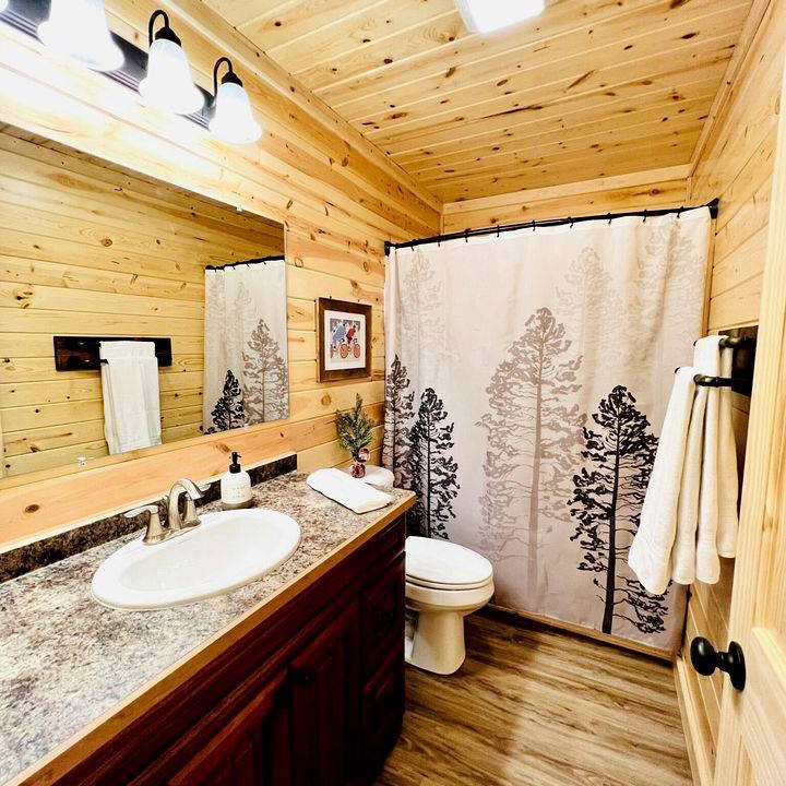 Photo of Bathroom in Stone Lake