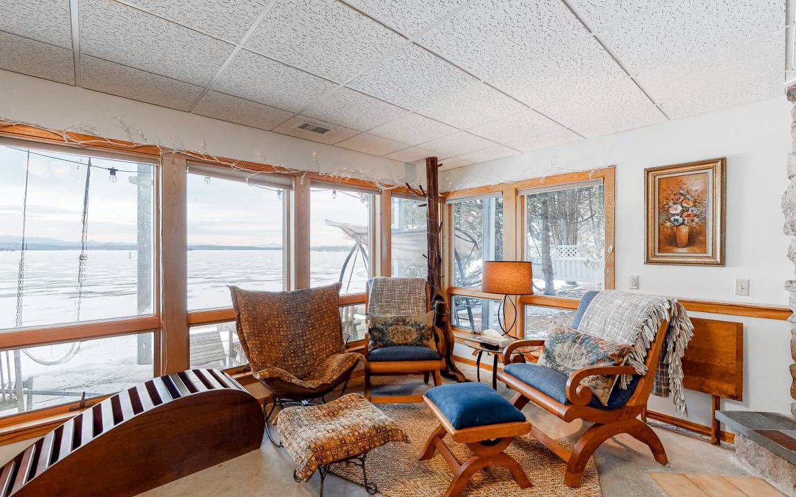Photo of Livingroom in Schuyler Falls