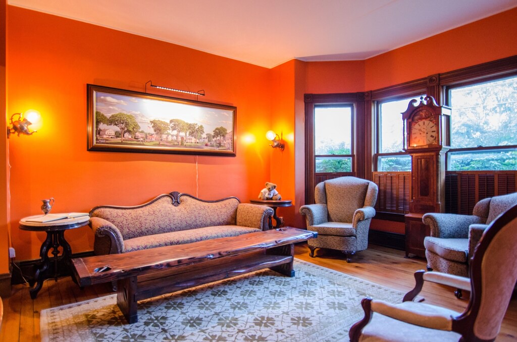 Photo of Livingroom in Shelburne