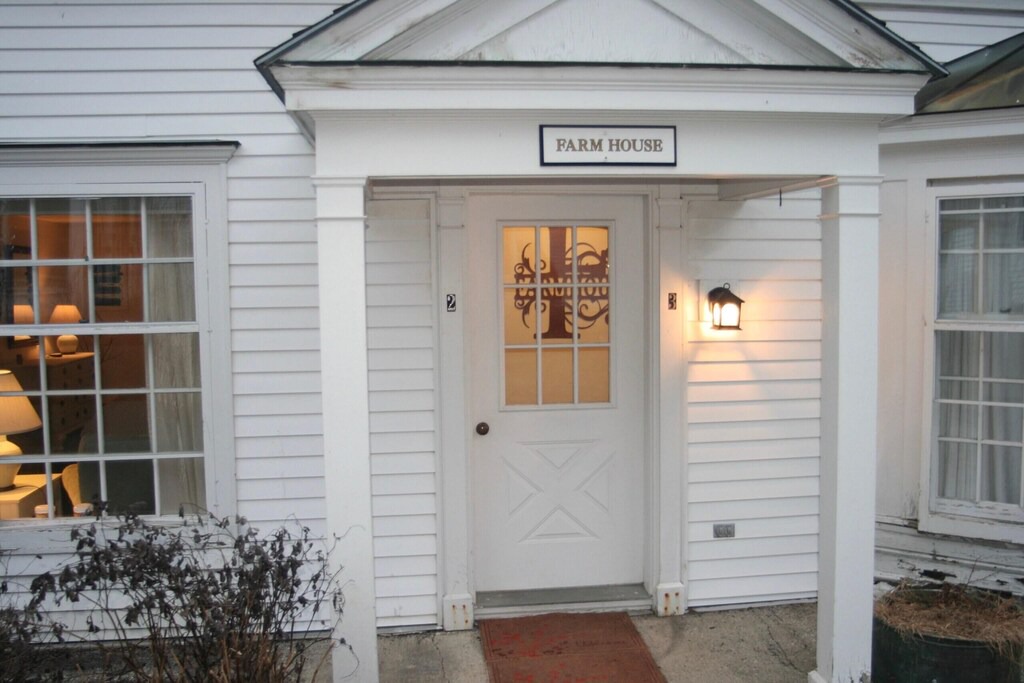 Photo of Buildings in West Dover