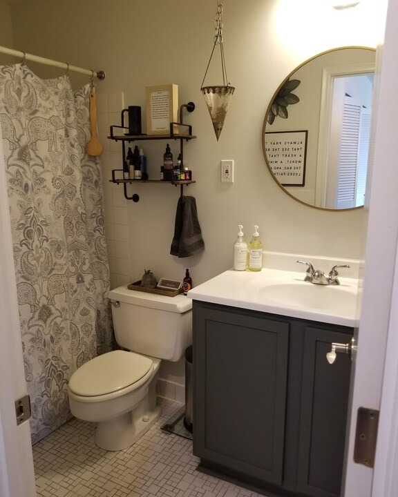 Photo of Bathroom in Linden Hills