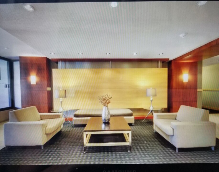 Photo of Livingroom in Linden Hills