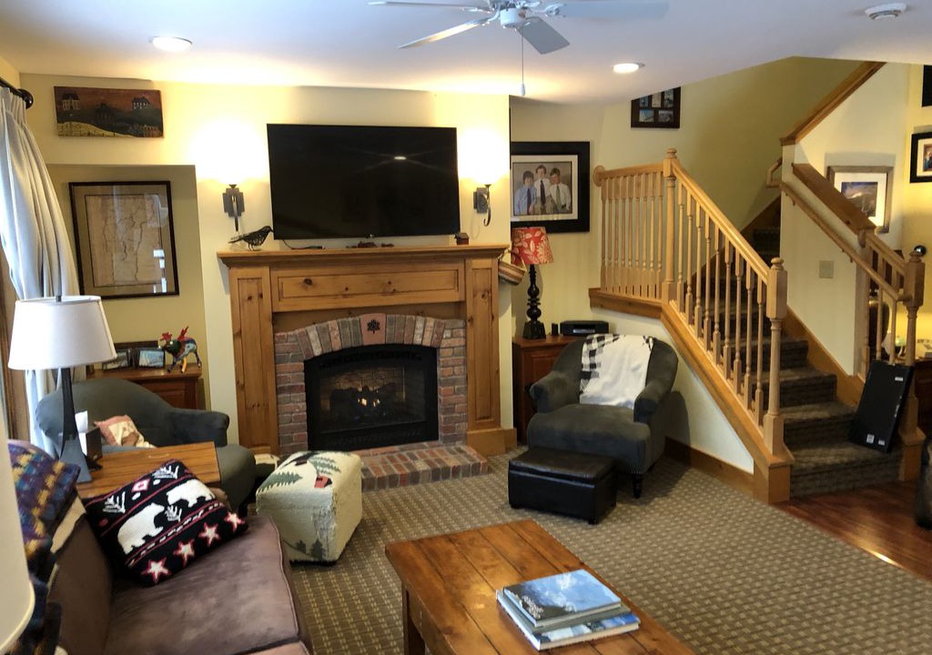 Photo of Livingroom in North Troy