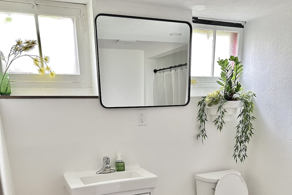 Photo of Bathroom in Kingfield