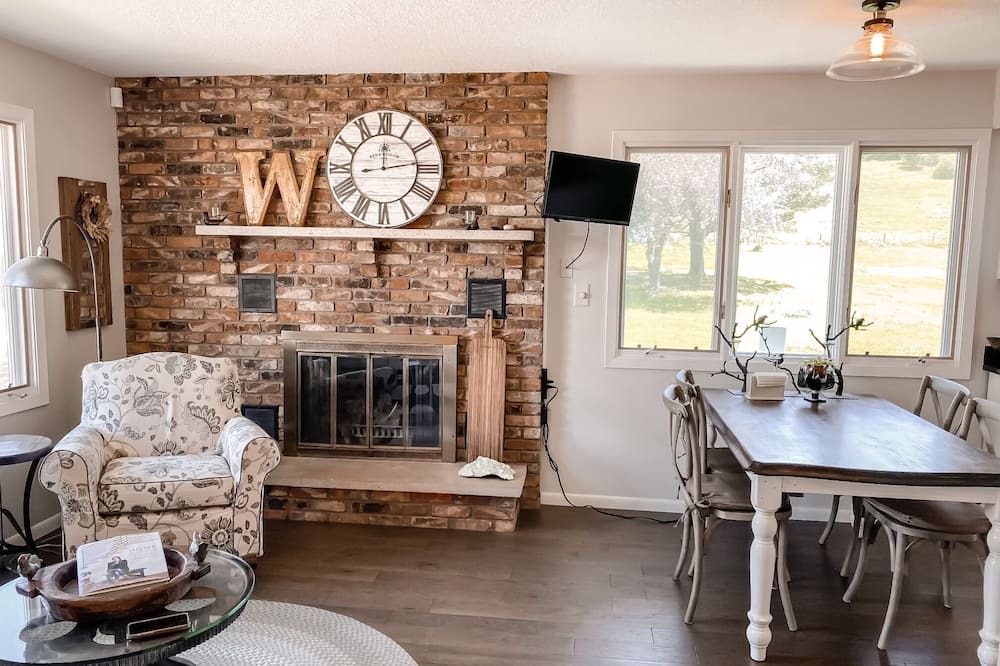 Photo of Livingroom in Red Wing