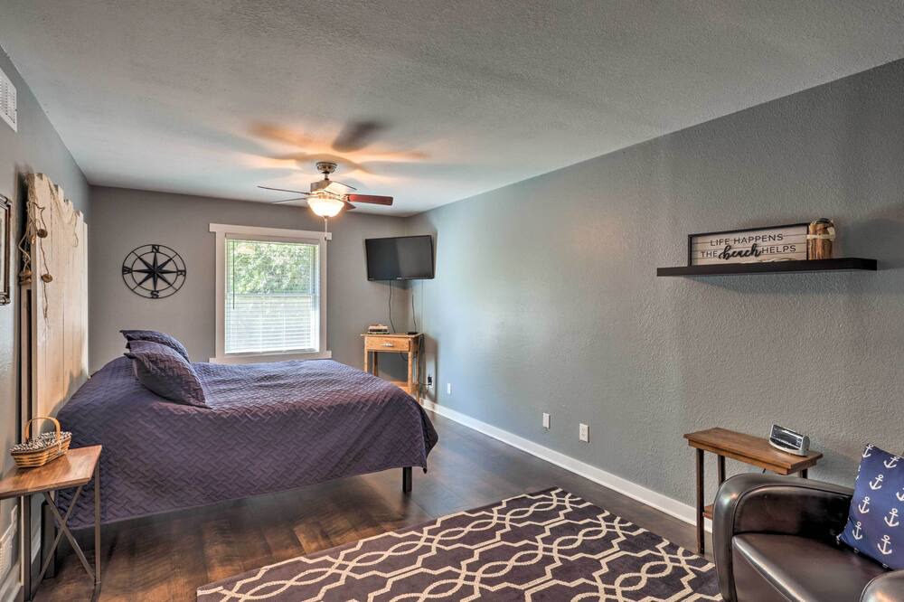 Photo of Bedroom in Colgate