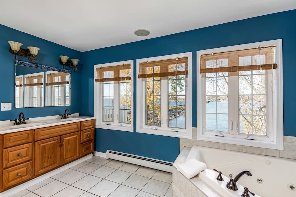 Photo of Bathroom in West Swanton