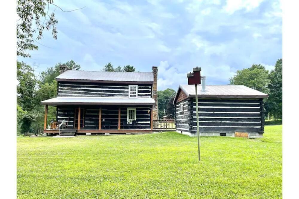 Photo of Outdoor in Saxon