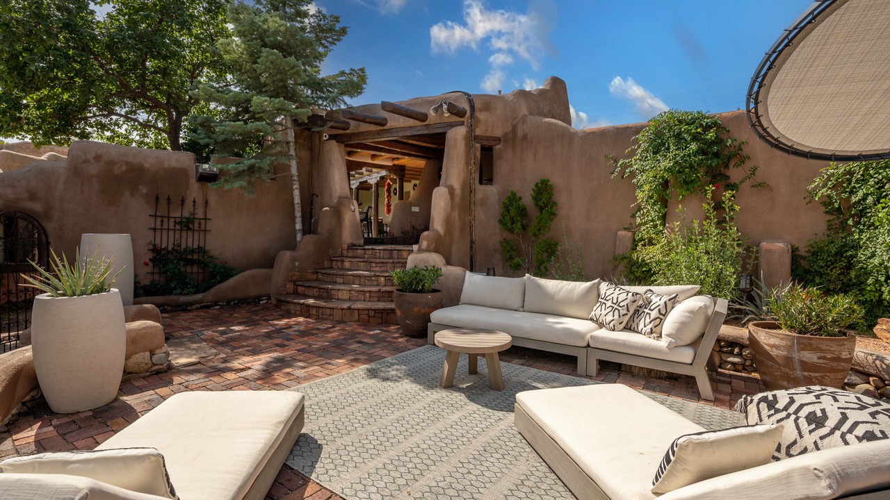 Photo of Patio Balcony in Historic Eastside