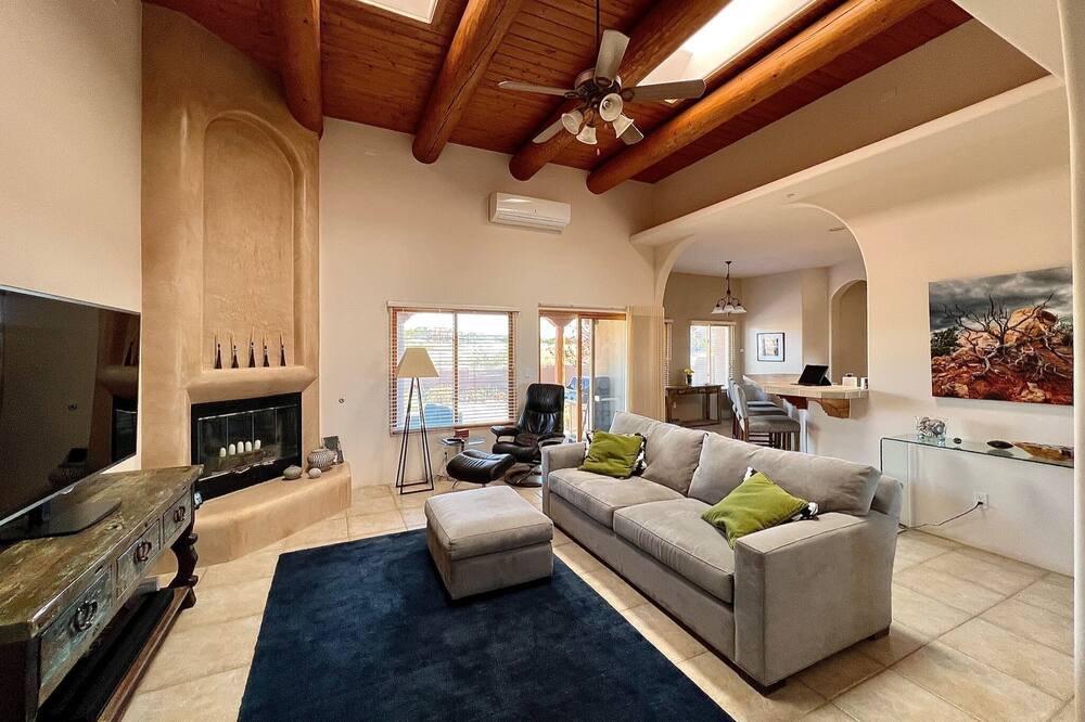 Photo of Bedroom in Eldorado at Santa Fe