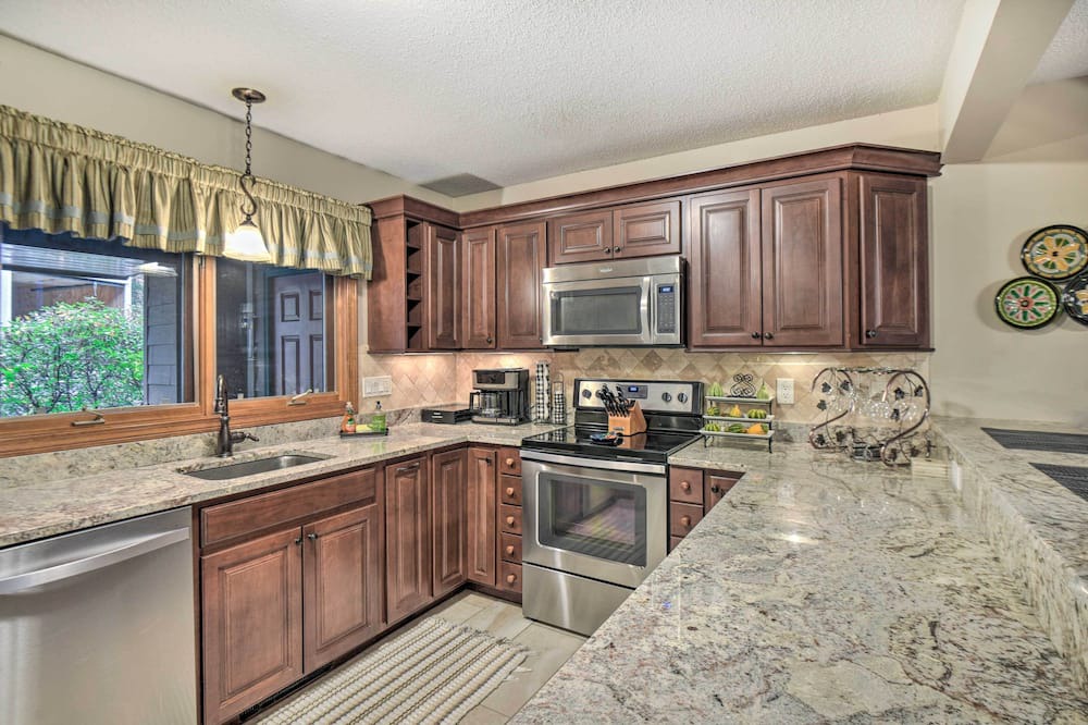 Photo of Kitchen in North Woodstock