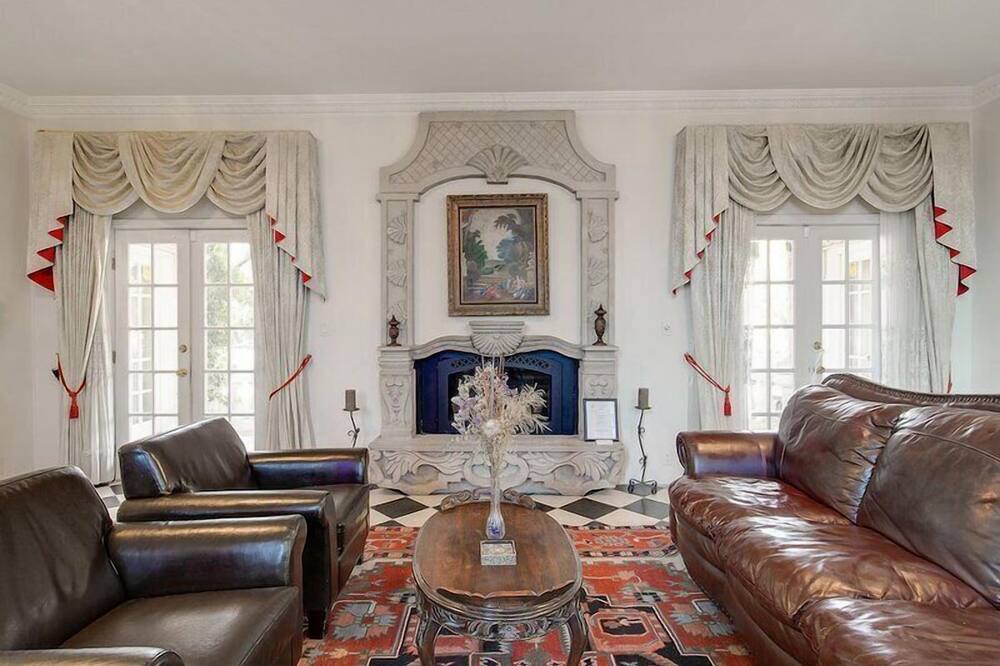 Photo of Livingroom in Southeast Heights