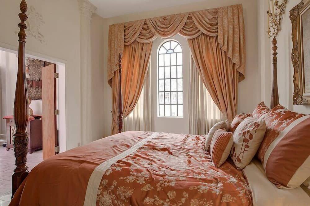 Photo of Bedroom in Southeast Heights