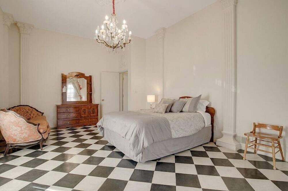 Photo of Bedroom in Southeast Heights