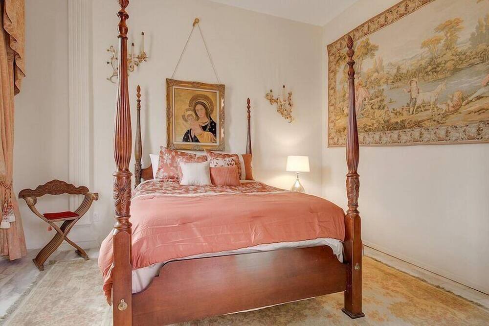 Photo of Bedroom in Southeast Heights