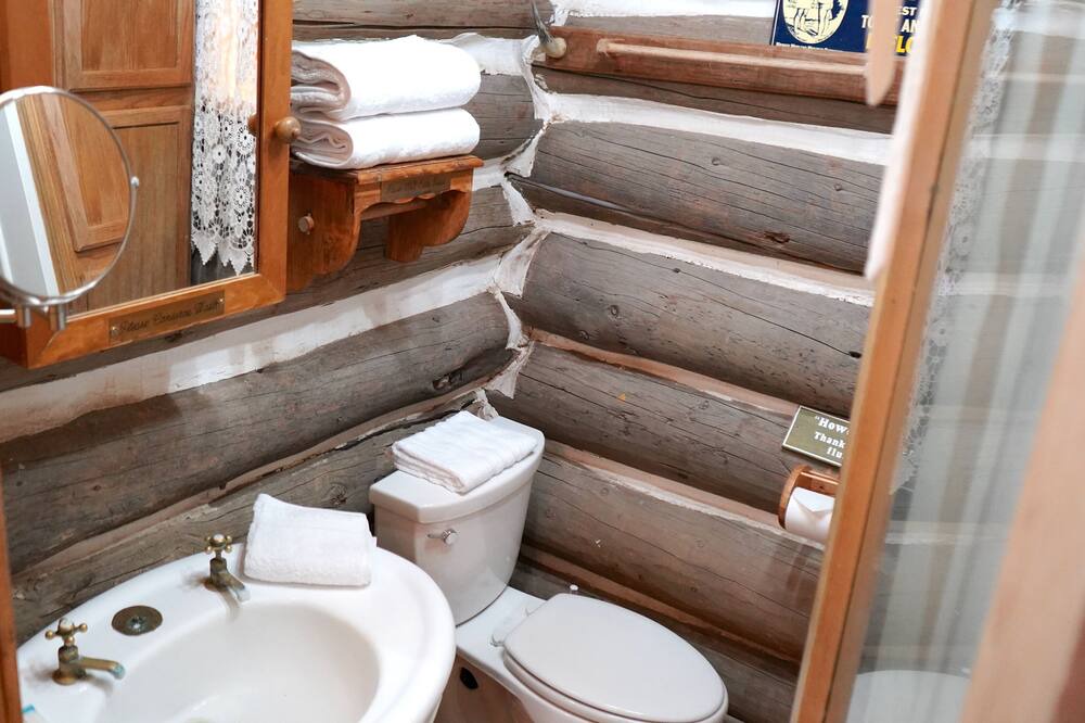 Photo of Bathroom in Placitas