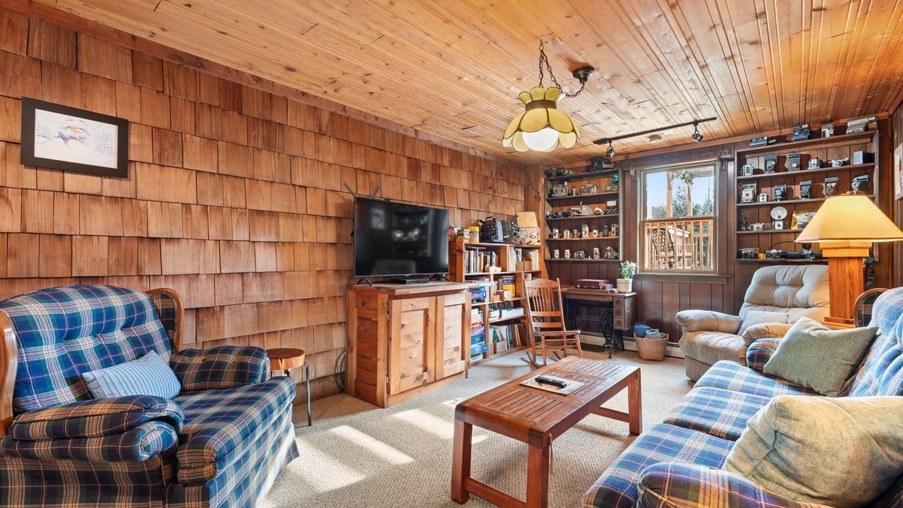 Photo of Livingroom in Jay