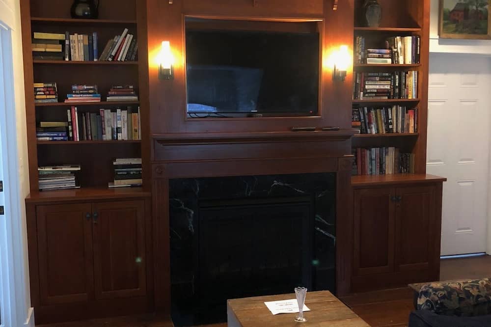 Photo of Livingroom in Rochester