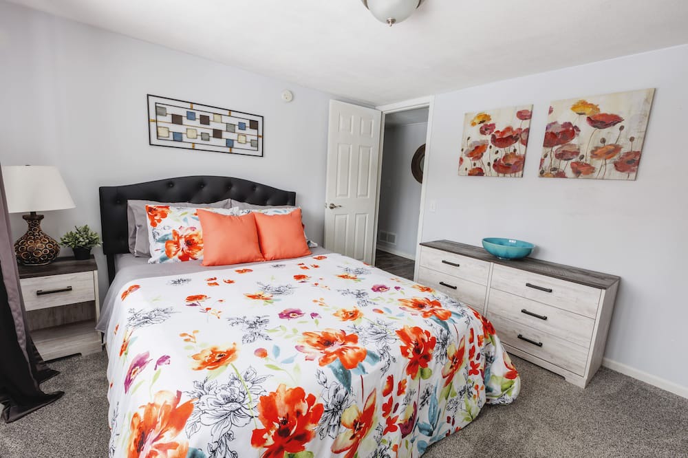 Photo of Bedroom in Corcoran