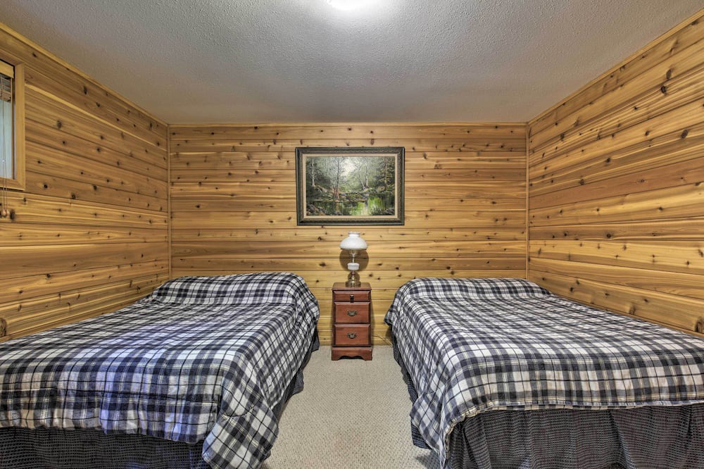 Photo of Bedroom in Watersmeet