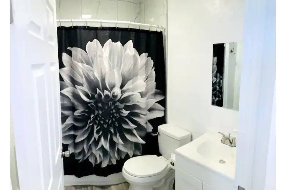 Photo of Bathroom in Raynolds Addition