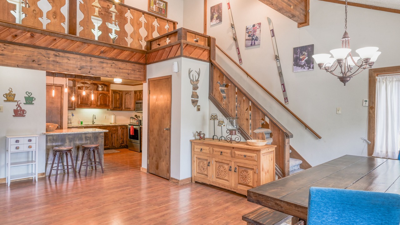 Photo of Livingroom in Red River