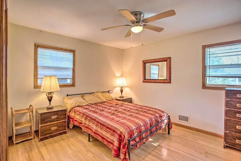 Photo of Bedroom in Crystal