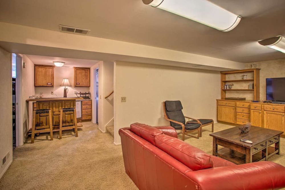 Photo of Livingroom in Crystal
