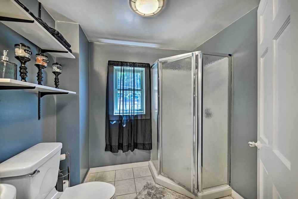 Photo of Bathroom in Adams