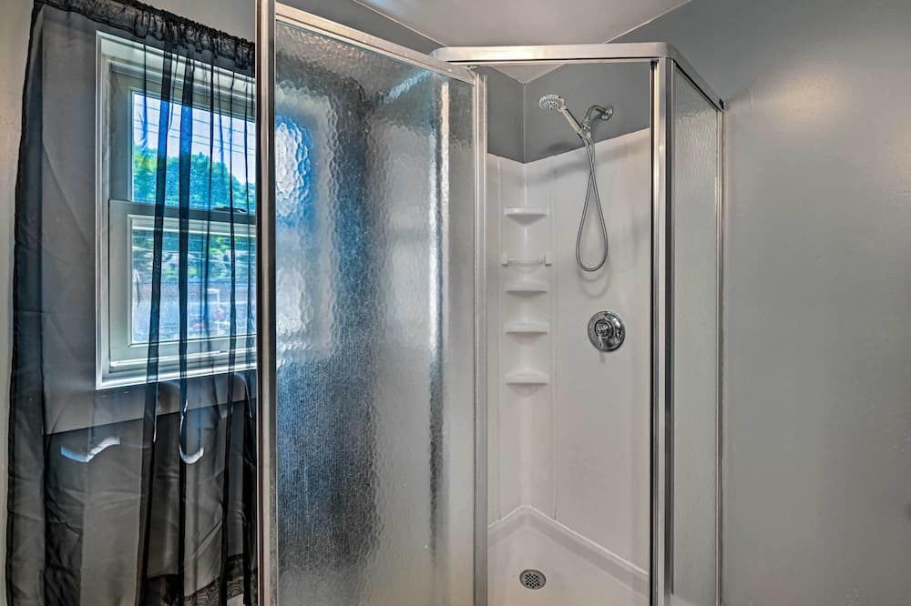 Photo of Bathroom in Adams