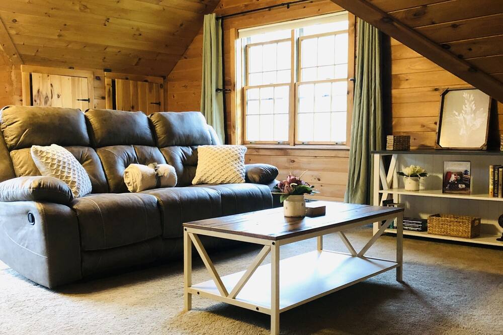 Photo of Livingroom in Westford